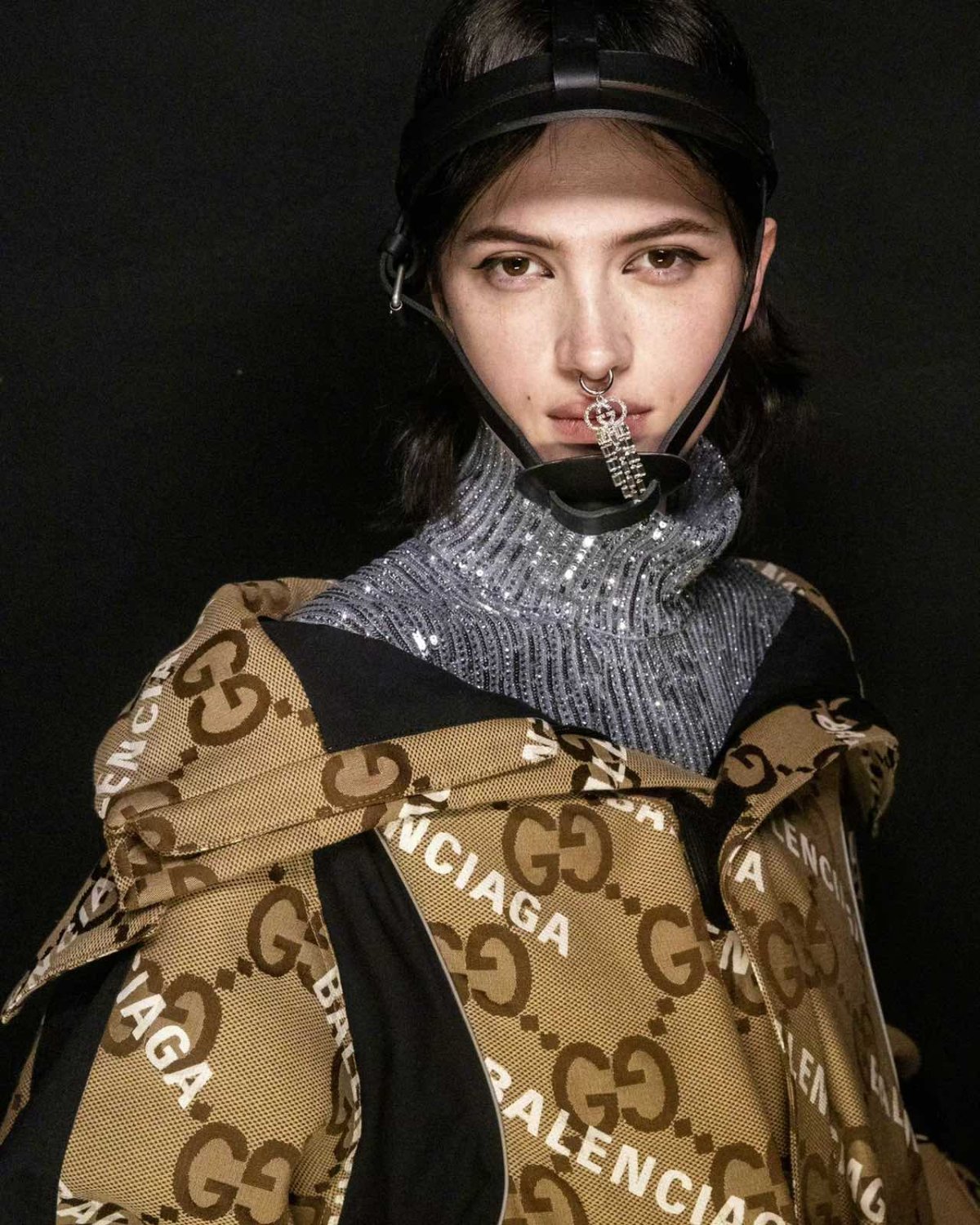 🌸🌸这款外套是在 GUCCI 诞辰百年之季 发布的全新“
