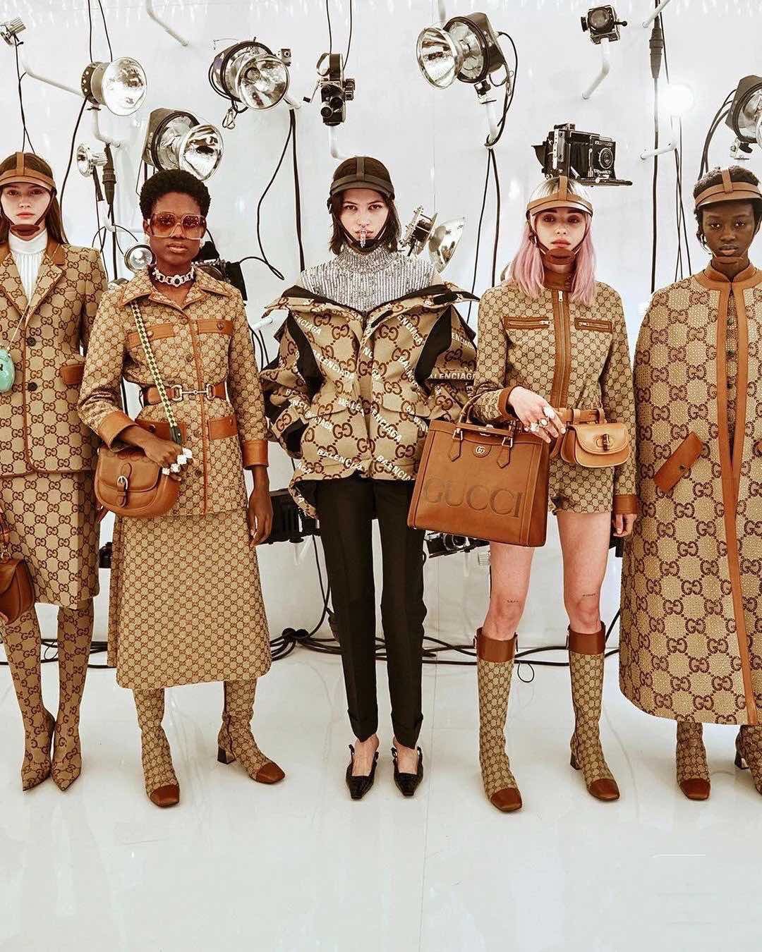 🌸🌸这款外套是在 GUCCI 诞辰百年之季 发布的全新“