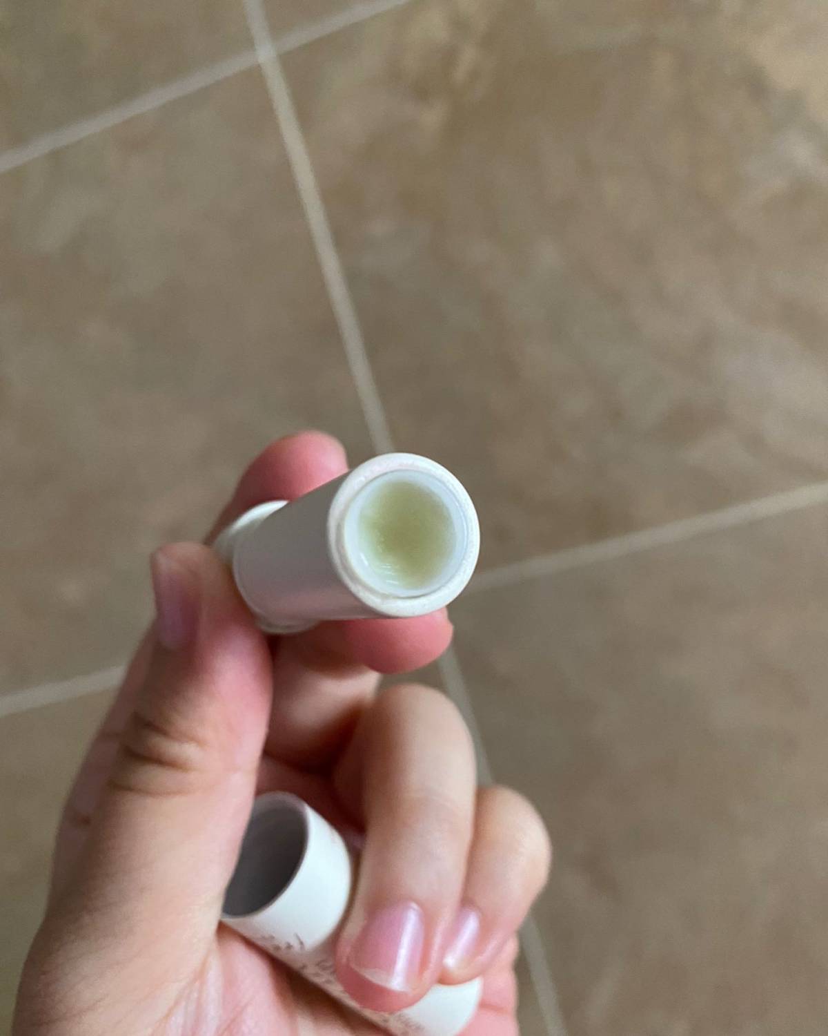 这是Nordstrom 送的26件套里的其中一件，很正经的中