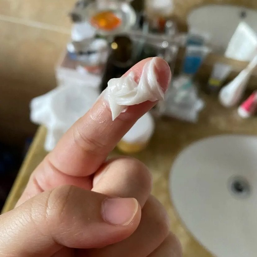 这款面霜在修丽可官网和skinstore都可以买，不打折是不
