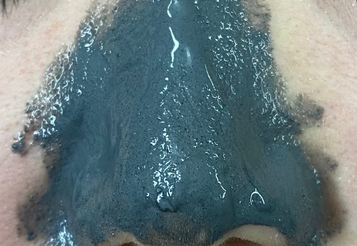 🌟本人混干皮，脸颊部分还是属于角质层比较薄的那种，平时运动