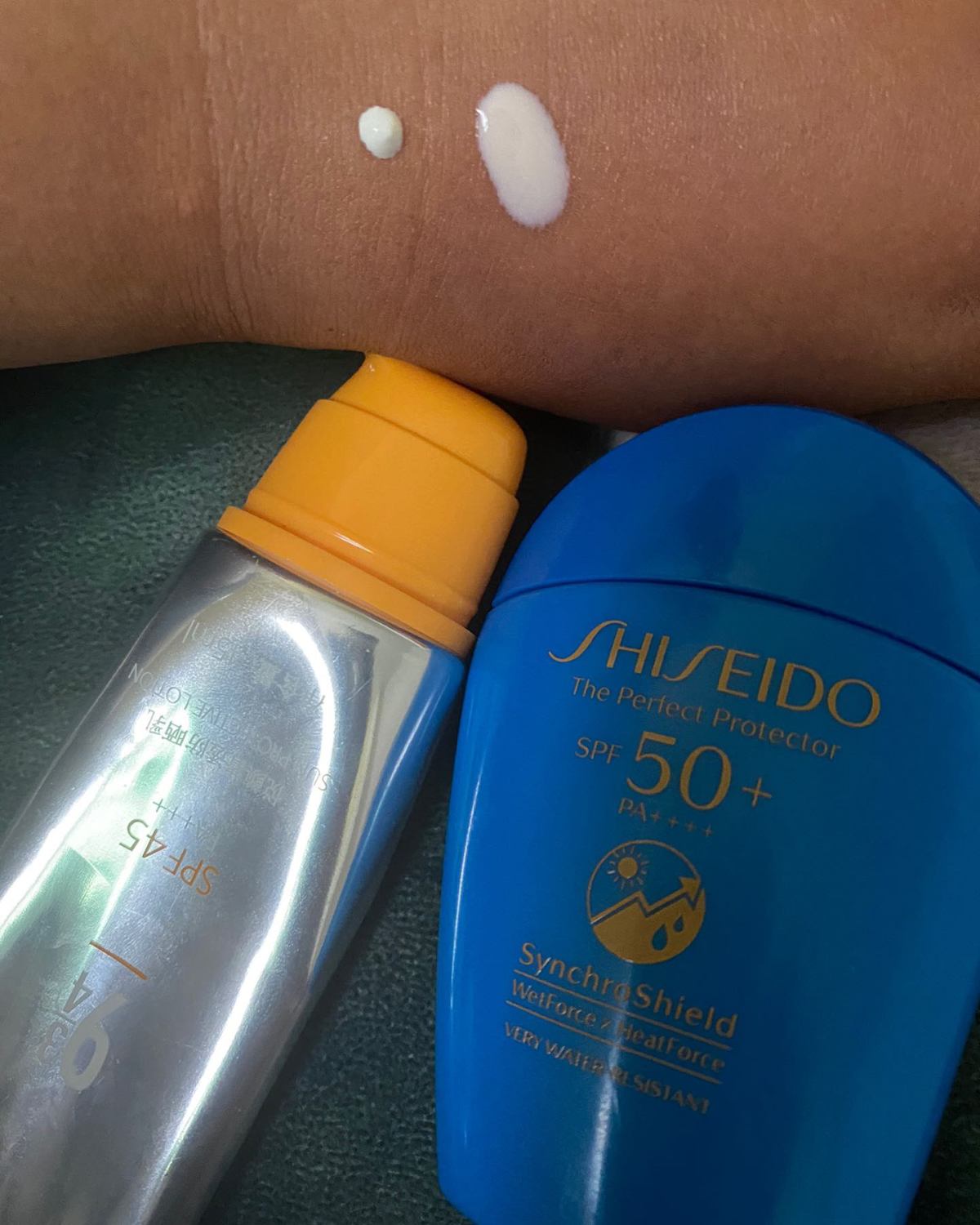 肤质：混油皮肤。因为上个月采茶被暴晒近一个月，采茶手是不能涂