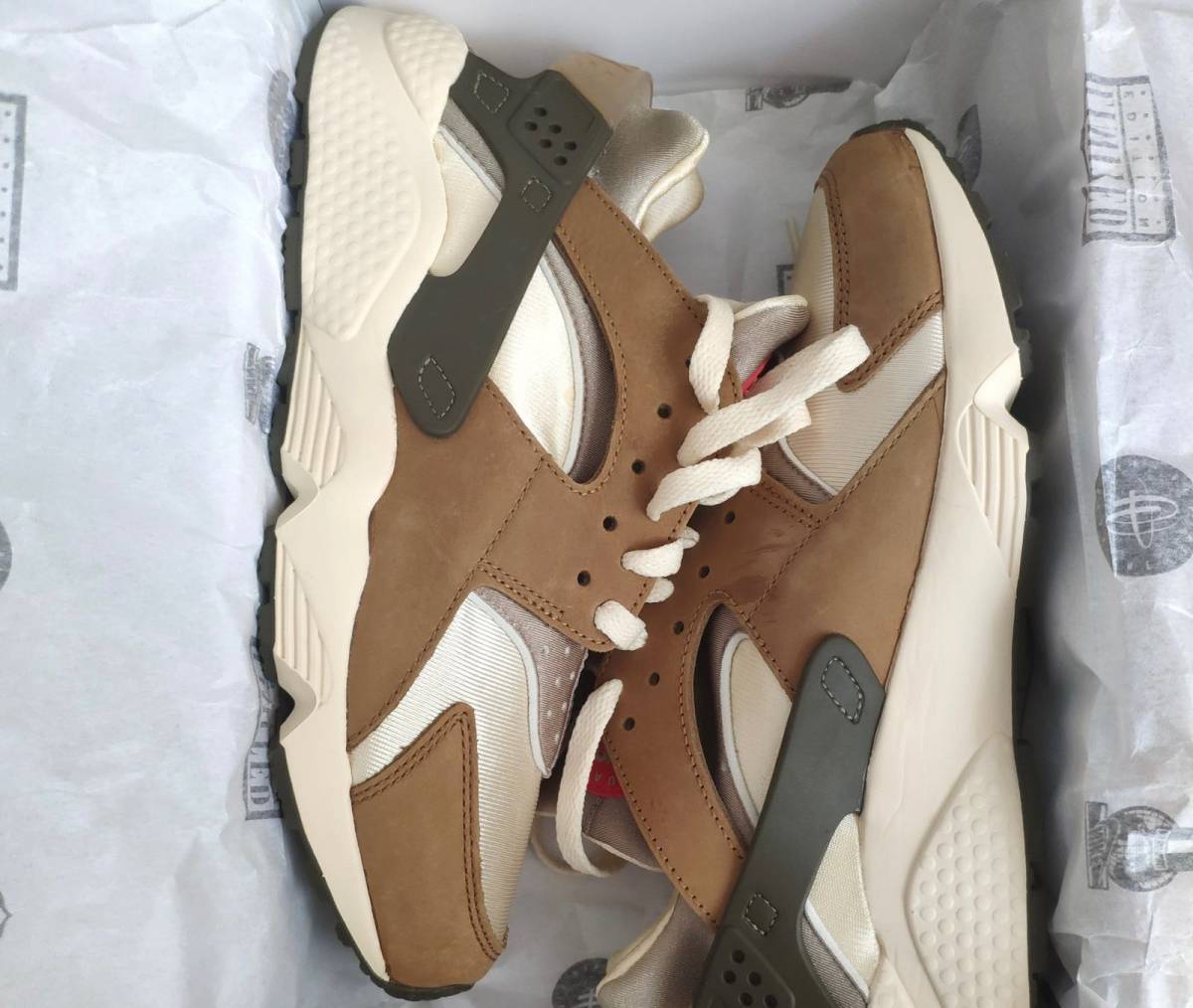 🍀Nike Air Huarache 曾经一度成为街头曝光
