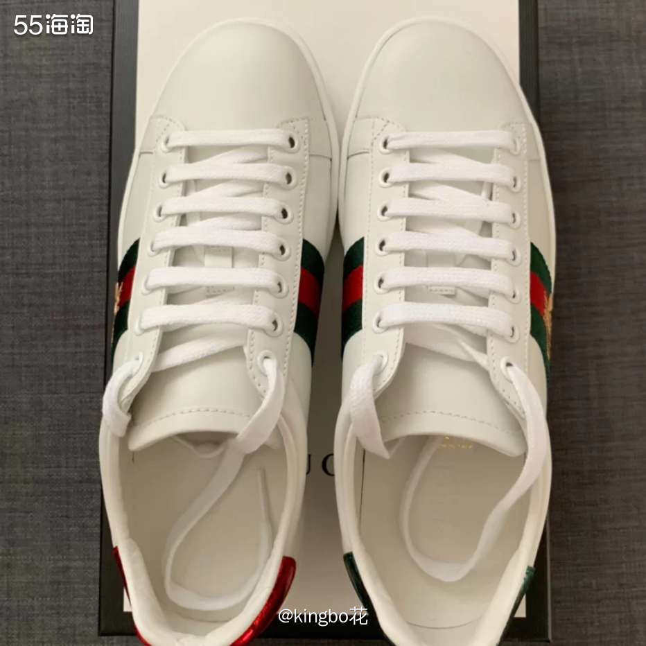 🔴经久不衰小白鞋，GUCCI 刺绣蜜蜂图案搭配红绿织带，太