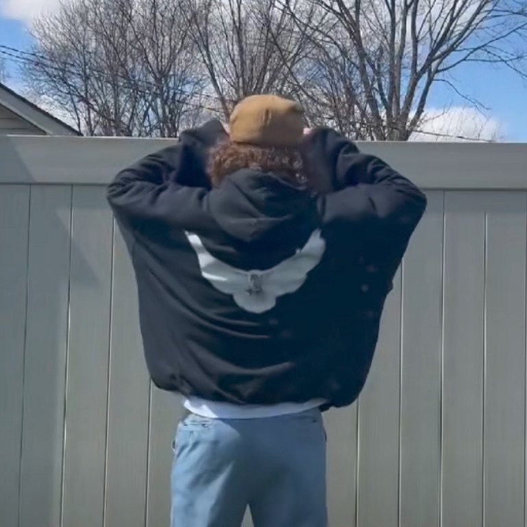 时尚教主侃爷与东家GAP合作之后年初的限定羽绒棉服虽然设计浮