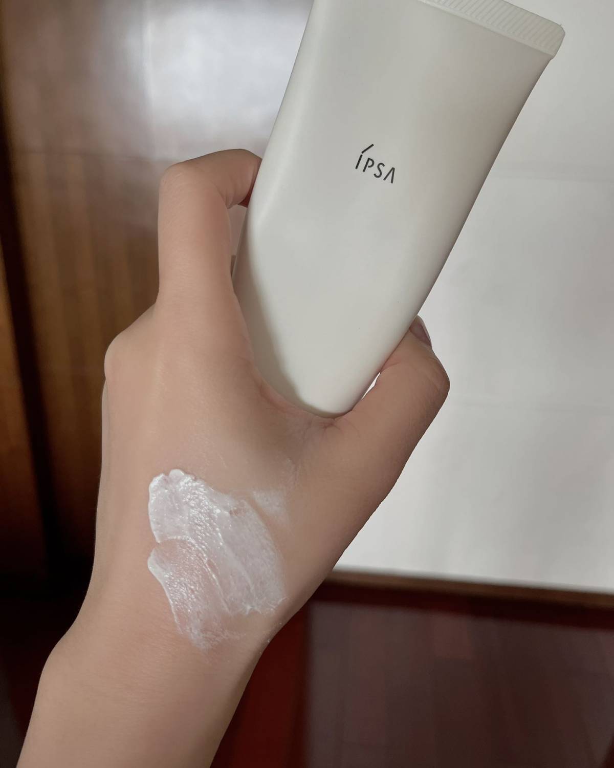 干皮的我对它是真爱💗， 特别是一到换季的时候， 每次上妆鼻