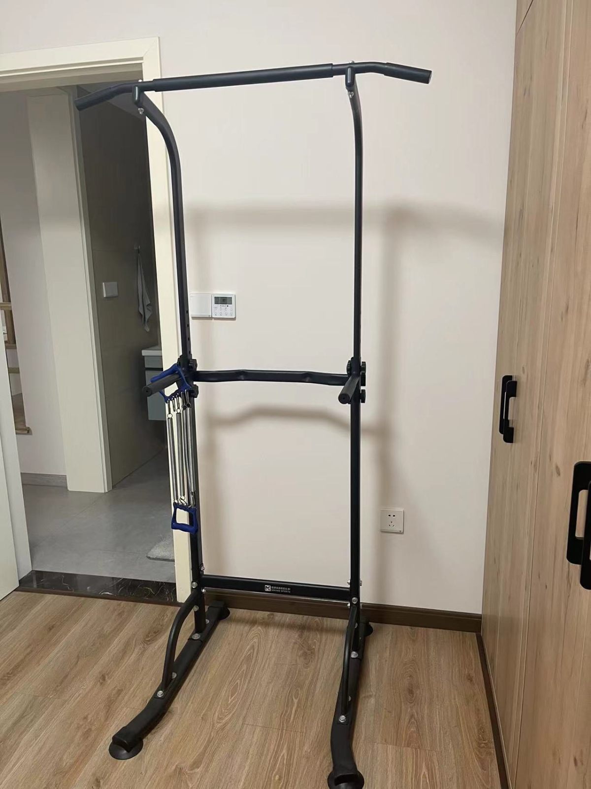 1️⃣ 家用拳击球。家属锻炼工具，没事打一打，挺解压的。 2