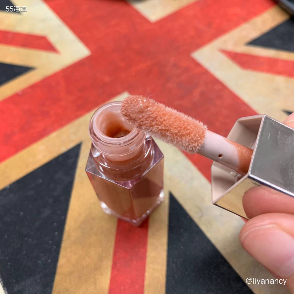 ✨色号：fenty beauty gloss bomb  ✨