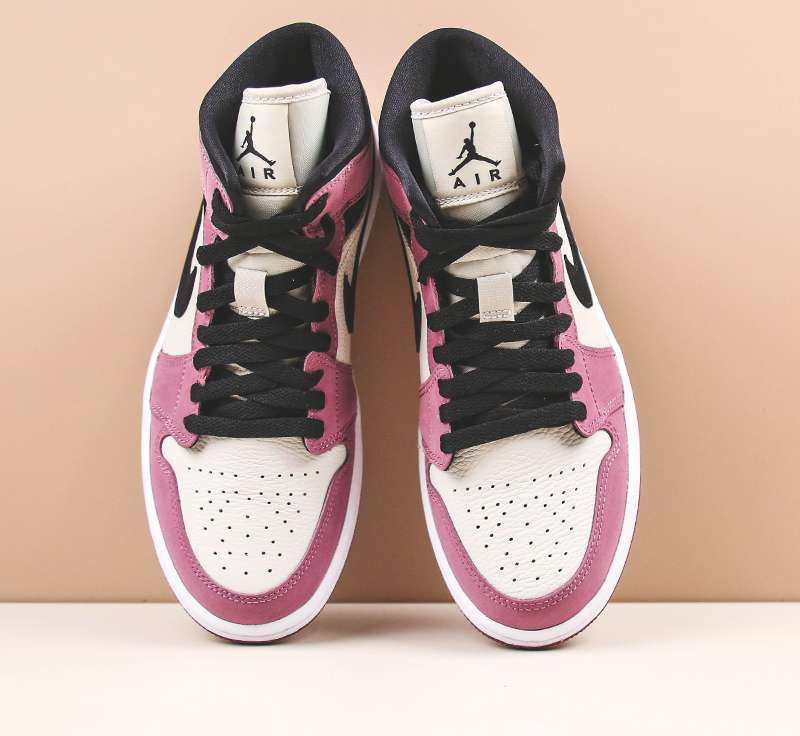 要说nike哪种鞋类型比较热门，那肯定是AJ了，男女都很喜欢