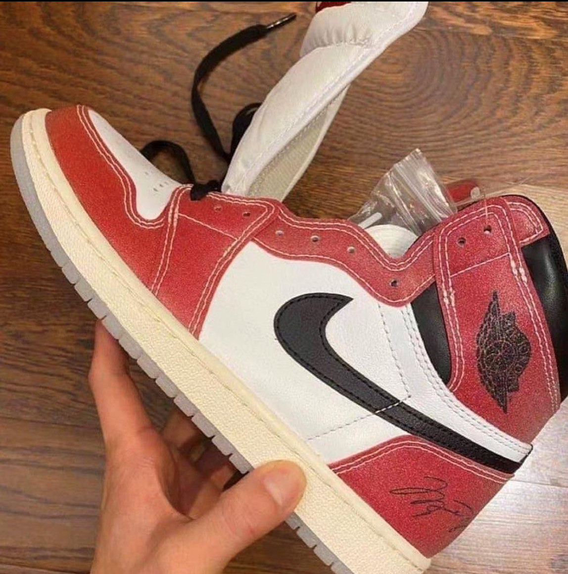 AJ1一直是nike里面比较受欢迎的系列 除了一些自穿的鞋，