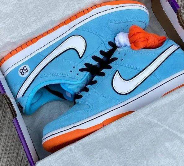 Nike dunk一直都很受欢迎，特别是到了夏天，价格就是一
