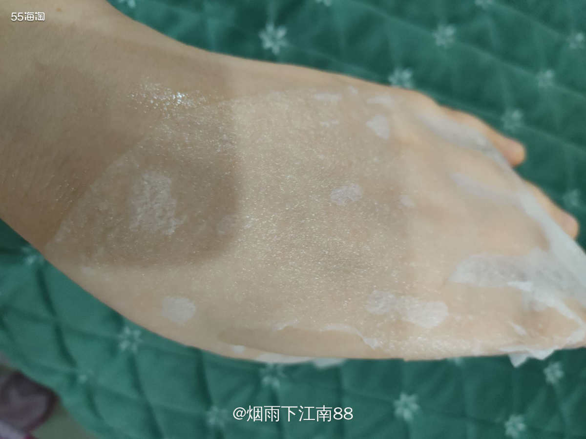 今天面膜打卡是自制雅诗兰黛原生液水膜，雅诗兰黛原生液是雅诗兰