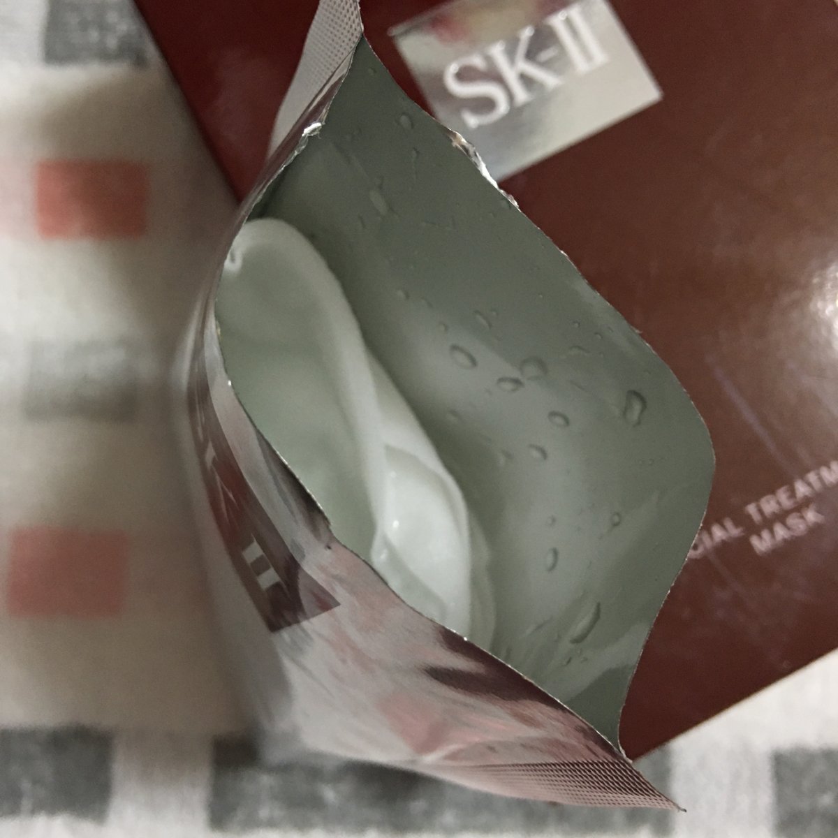 🛀 7天面膜挑战Day8-SK2前男友面膜  昨晚睡得有点