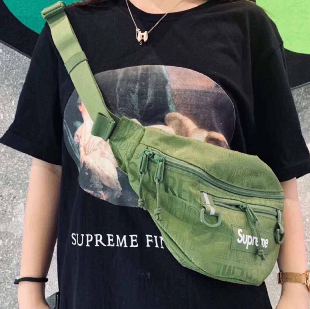 🌈这款supreme男女同款腰包，从颜值到包包的容量、质量