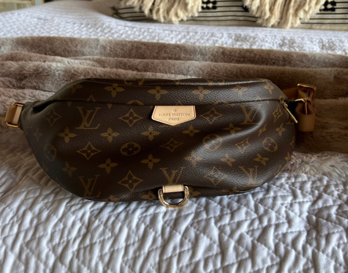 闲来无事逛逛绿叉，也就是stockx，发现居然还有LV～  