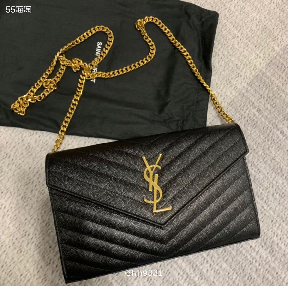 ✨YSL经典的SAINT LAURENT翻盖信封包，配以可拆