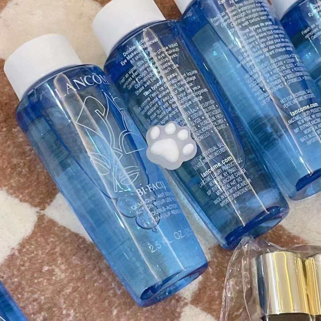 论眼部卸妆我只服“兰蔻眼部卸妆水  我是在大礼包里面拆出来的