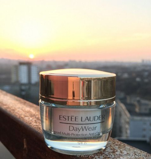 💕产品名称：Estée Lauder DayWear Ad