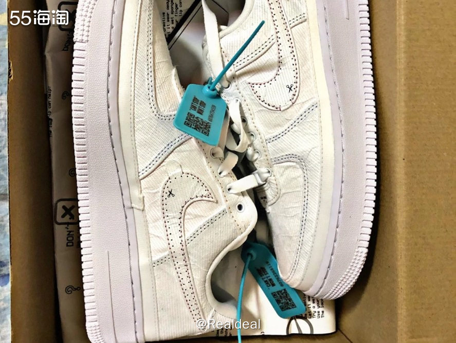 🌟简介：Nike 空军一号撕撕乐休闲运动板鞋采用经典Air