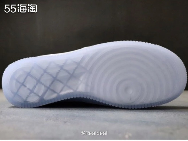 最经典的空军一号在绿叉可以入手哇！ 🌟简介：Air For