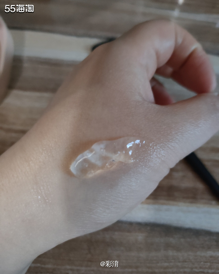 今天做的博乐达水杨酸面膜，我一定要夸一下他，自从去年夏天开始