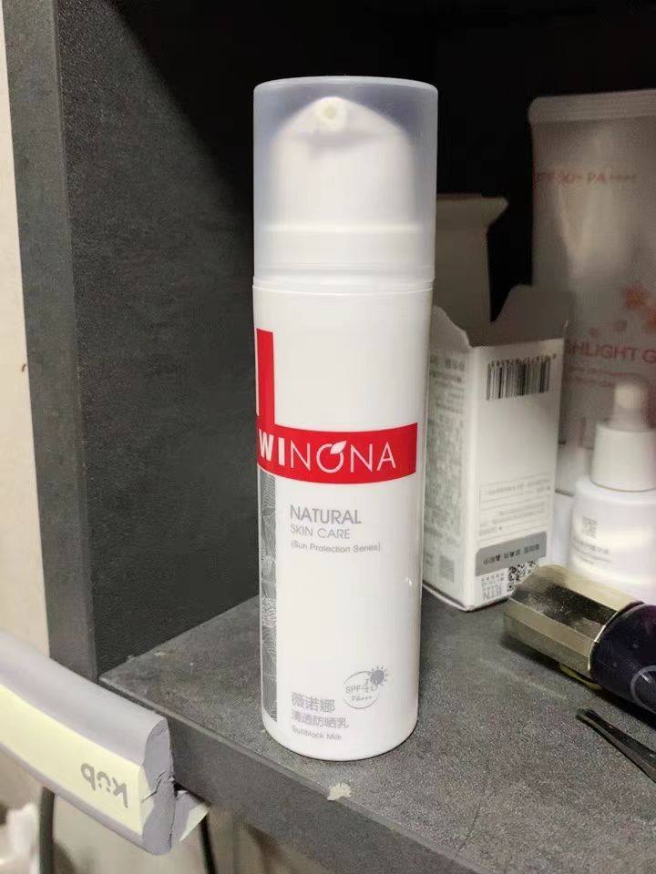 🌼产品：薇诺娜清透乳SPF48+++ 🌼类型：化学（酒精