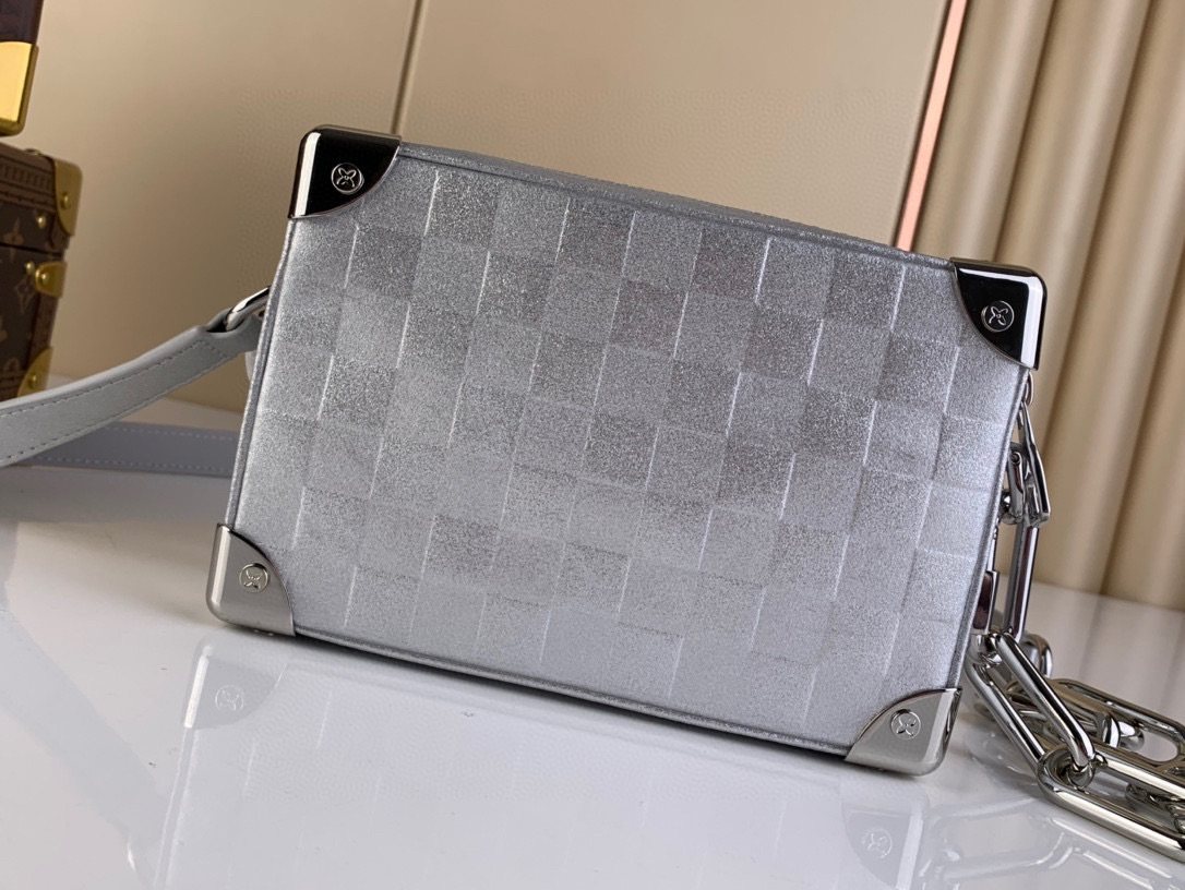 超元气包包💕 也是单品搭配之一哟～ 不入手一枚Soft T