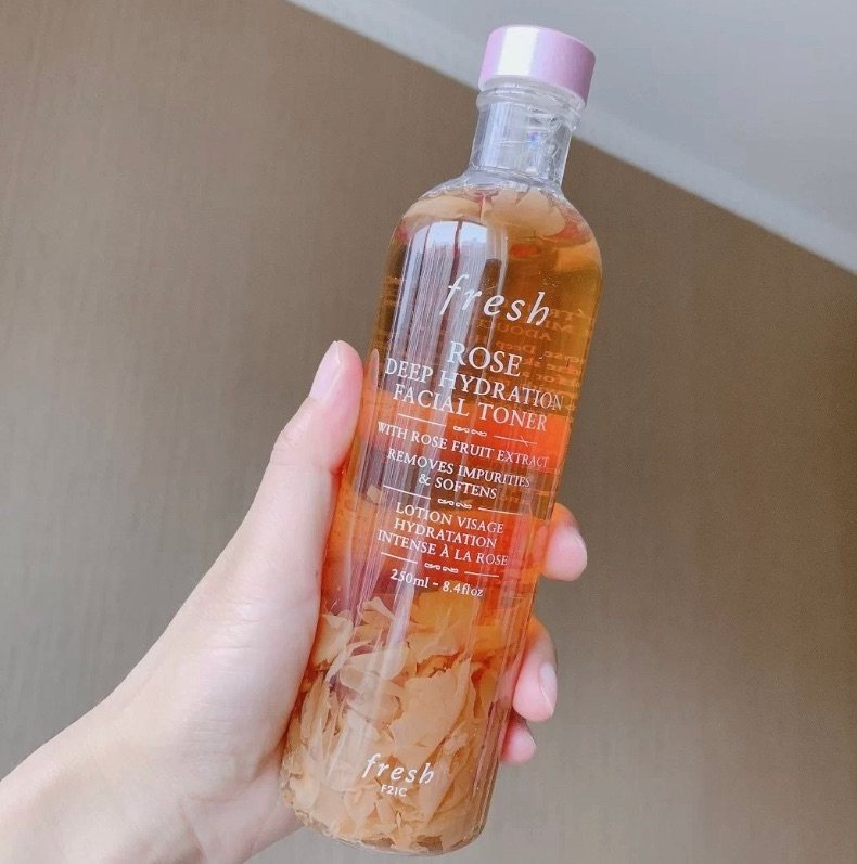 ☑️拥有美丽的护肤品，会让我们在护肤的时候心情更好，fres