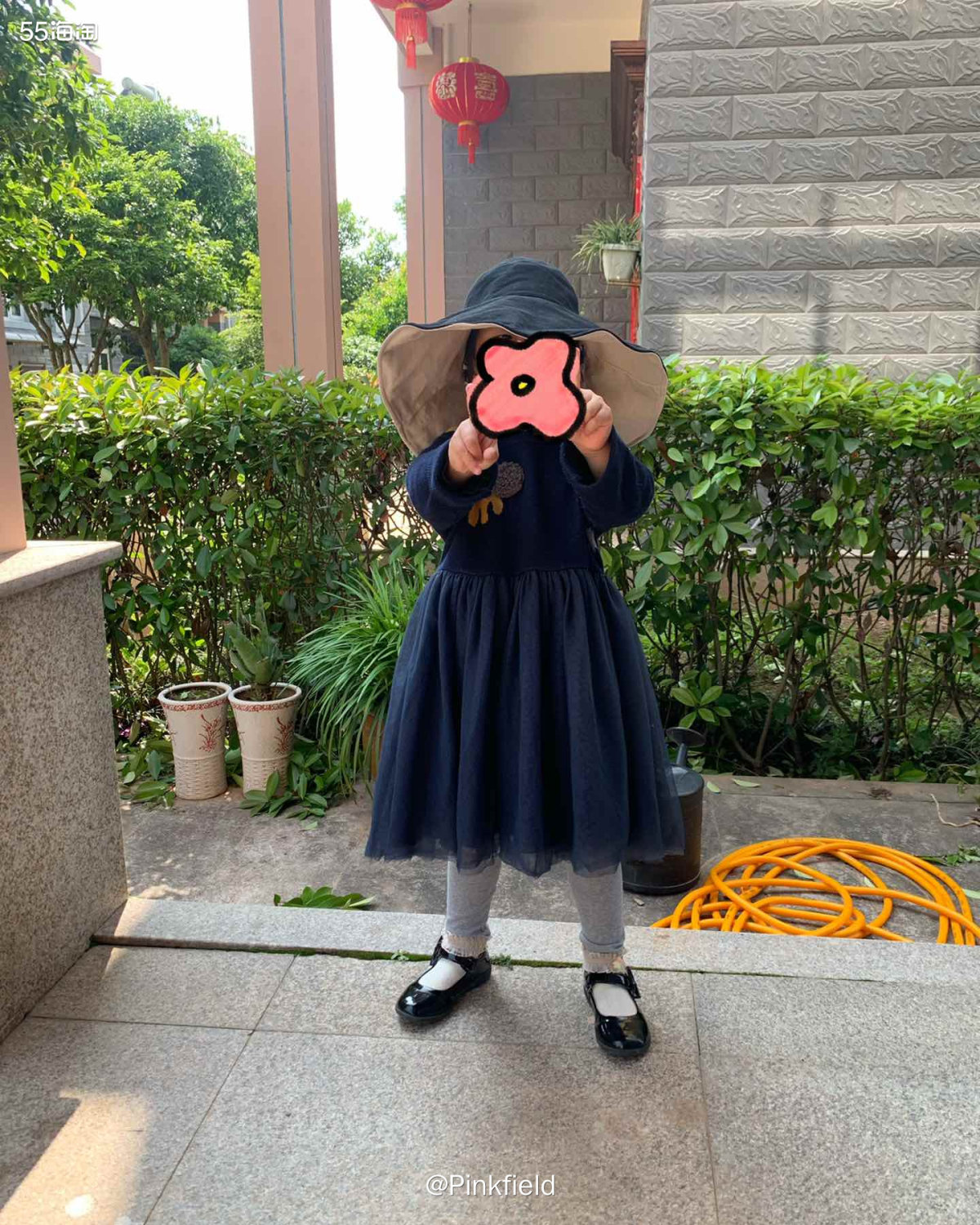 🌞除了要用霜，物理也不能落下。帽子、衣、袖套等等，谁家里还