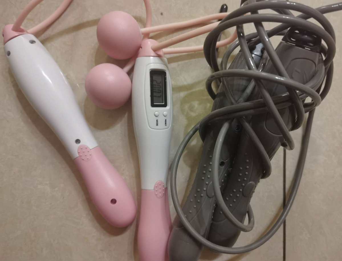 ✨跳绳是带氧同时也是运用全身肌肉的运动，所以对**有绝大帮助