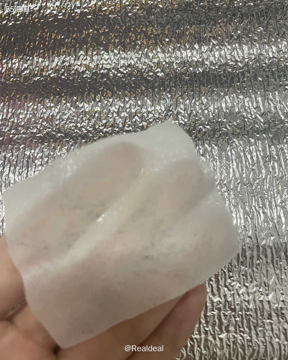 今晚来湿敷兰蔻粉水～我很喜欢她湿敷后的效果，10分钟左右拿下