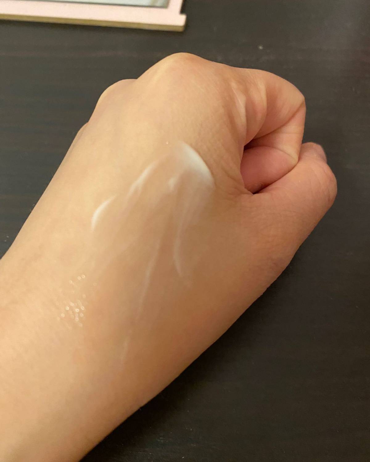 今天护肤偷个懒，用一下睡眠面膜。 🔸产品：雪花秀雨润睡眠面