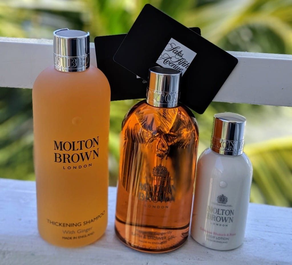 saks fifth ave是美国比较传统的高级百货之一，店