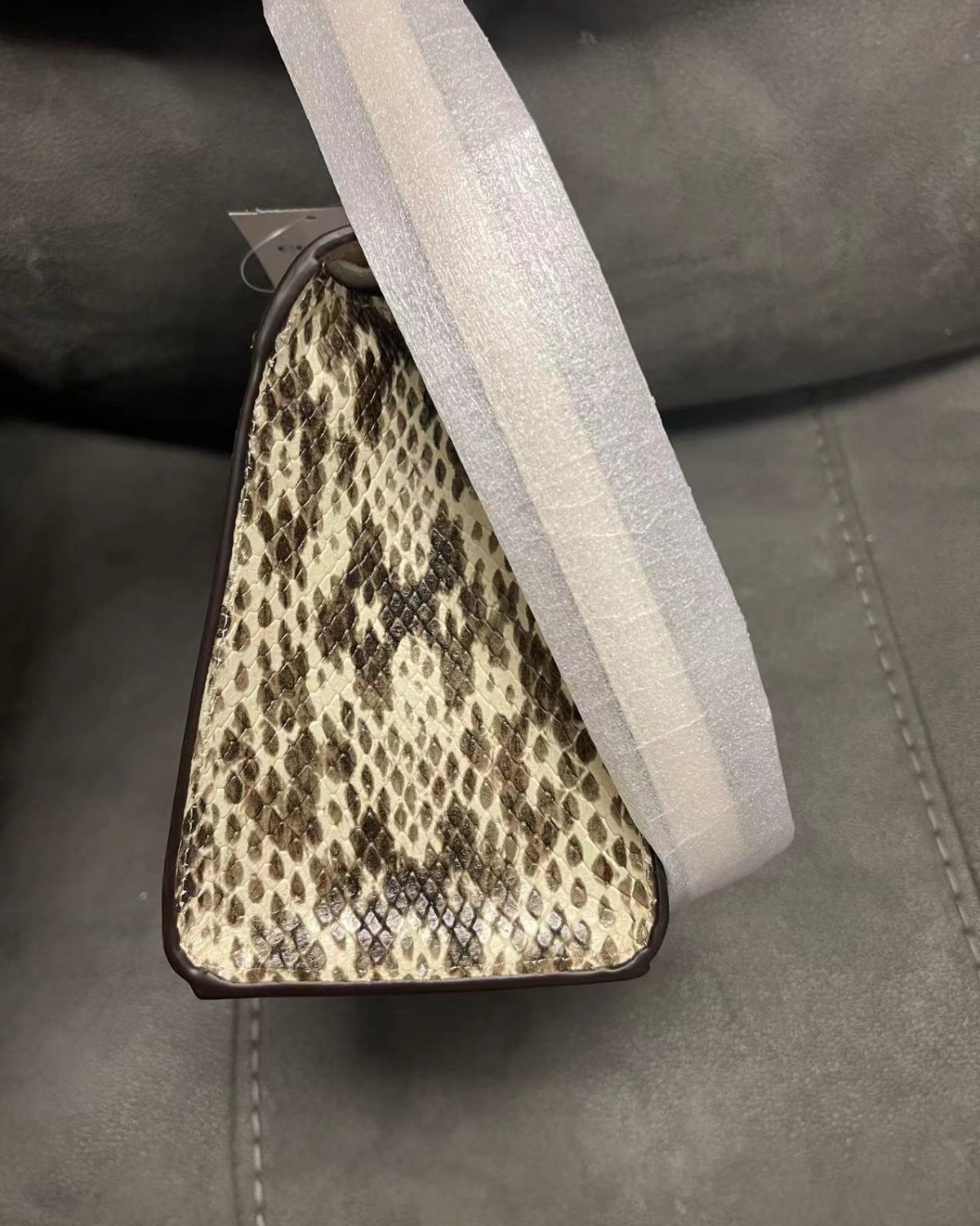 这是coach pepper沙漏包刚出锅的新款😁 爱了爱了