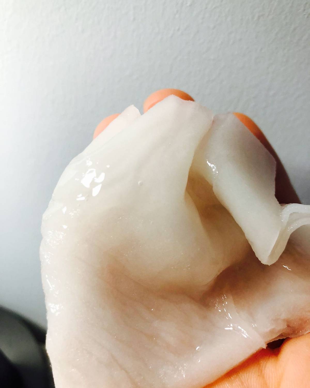今天来帖言之有物面膜补水打卡！最近痘肌就用这个cos的积雪草
