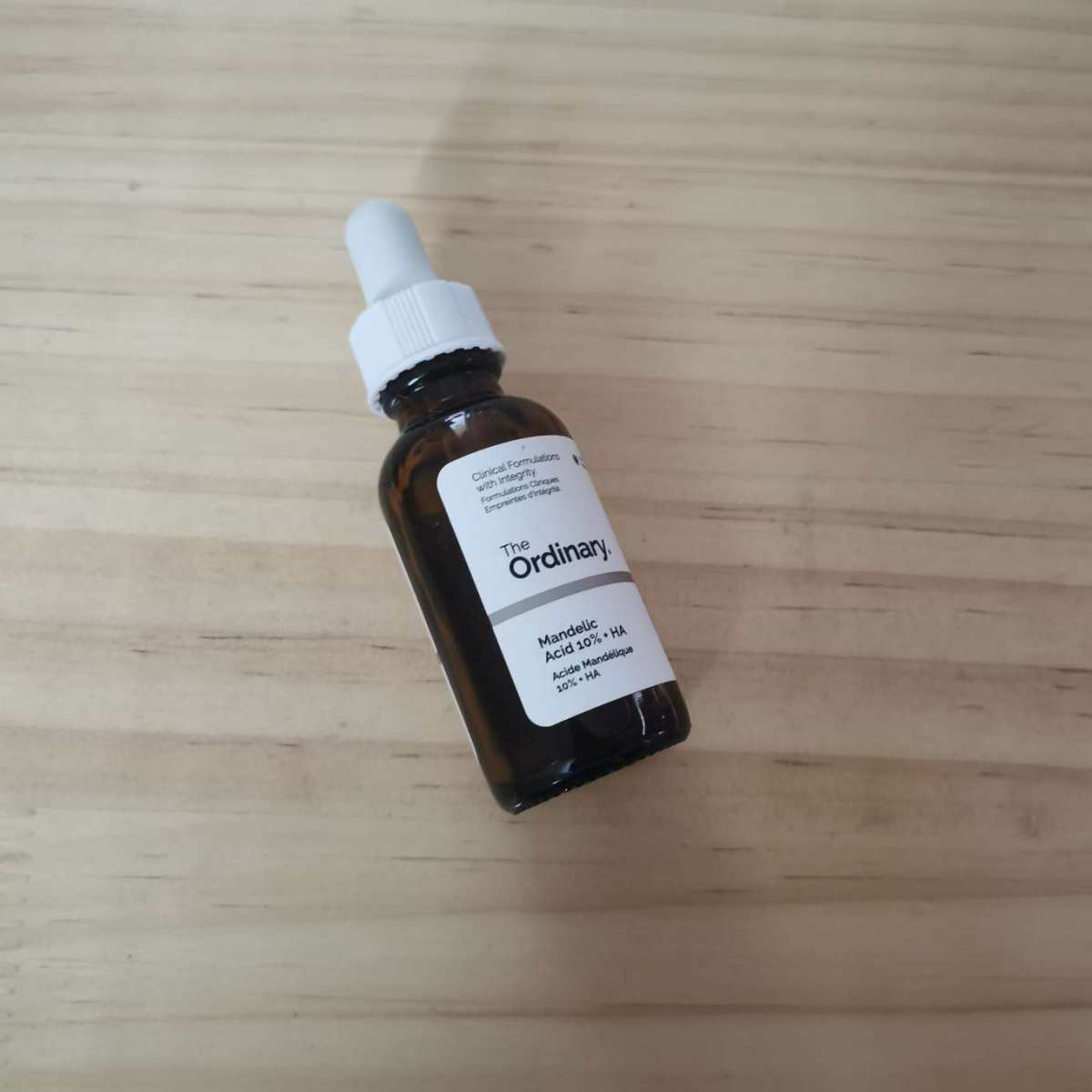由于有粉刺和痘痘，我爱刷酸，又怕刺激，所以10%的杏仁酸比较