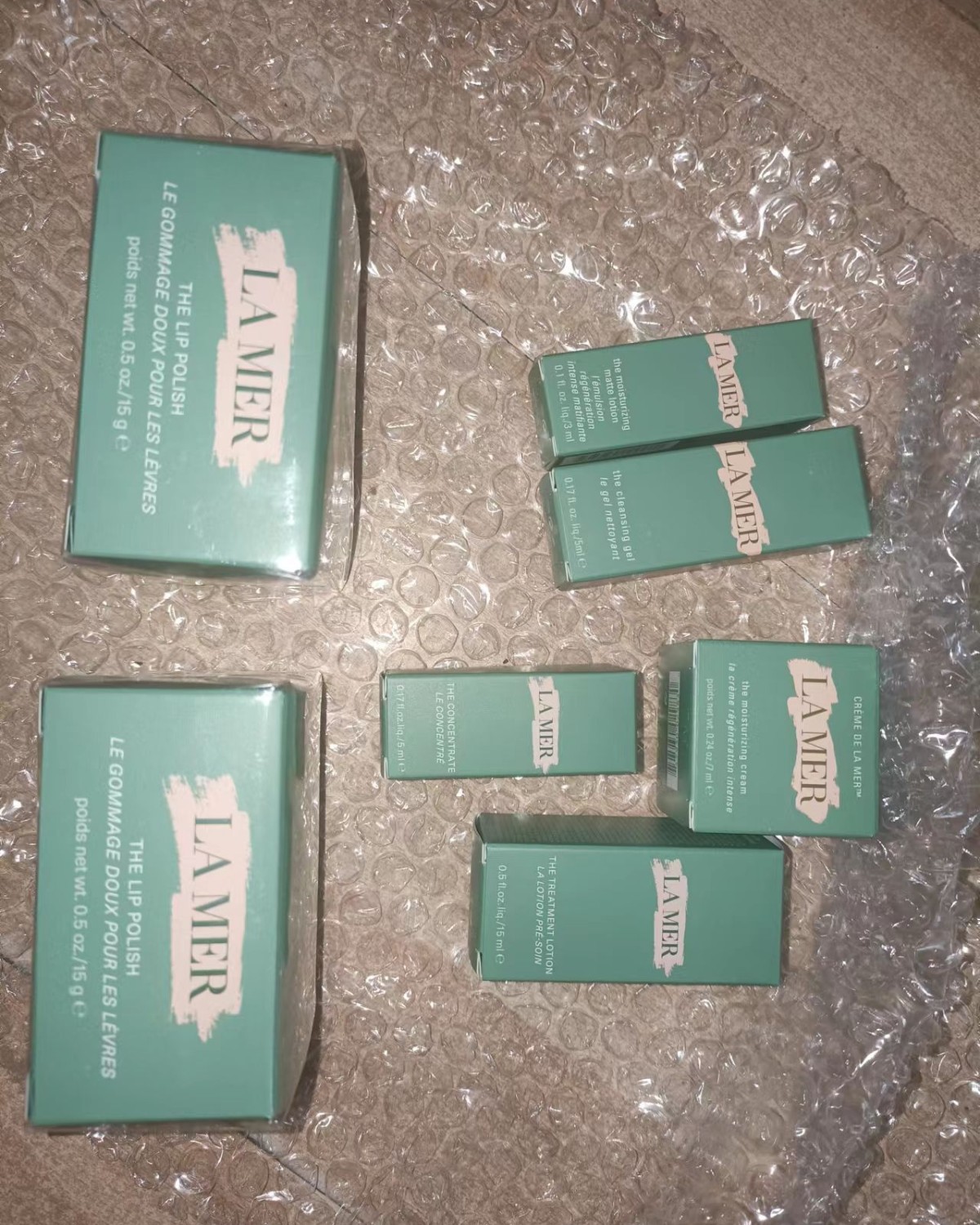 我的海蓝之谜全部走的都是可乐送，有的分箱了，我这单是没有分箱