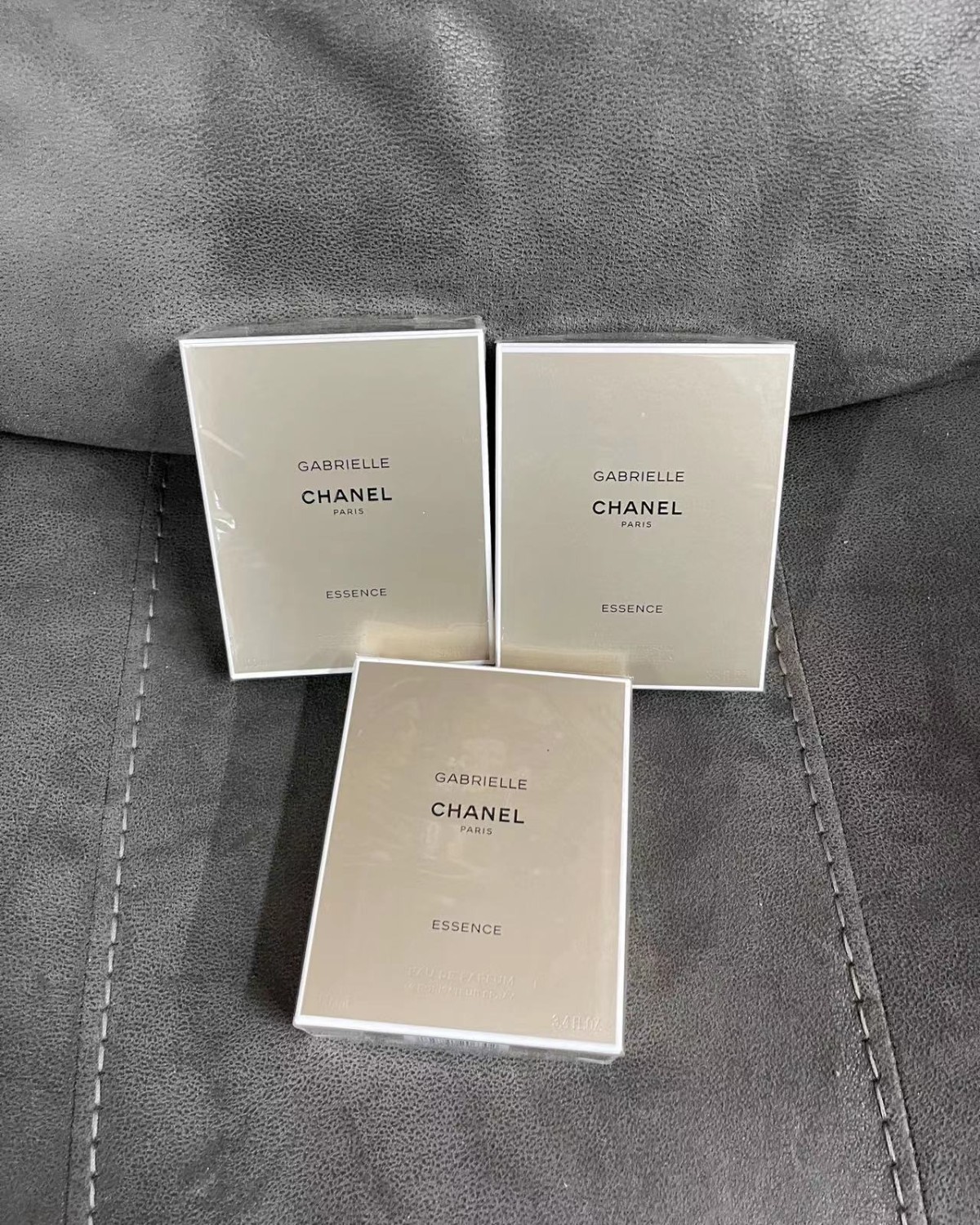 来，继续聊聊我的这款chanel gabrielle 香水 