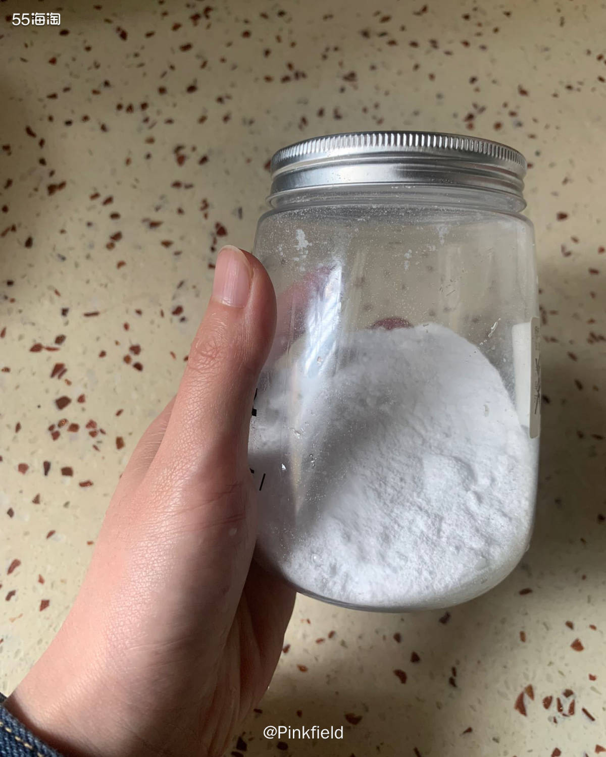 🎈食用碱面主要作为做馒头时的一种疏松剂，面粉中加入适量的碱
