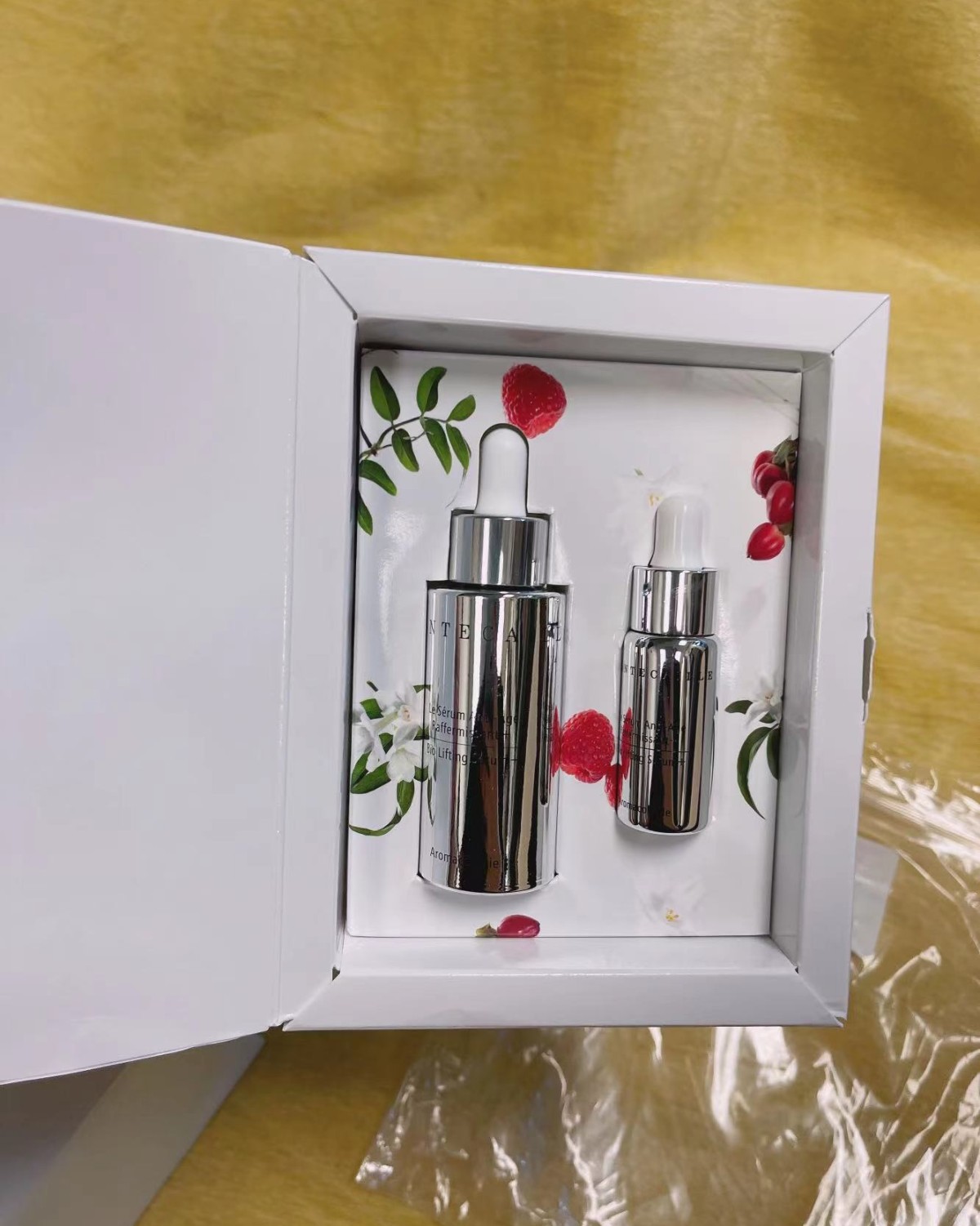 这款香缇卡钻石精华有没有人再用？我又开始做起抗初老功课啦！ 