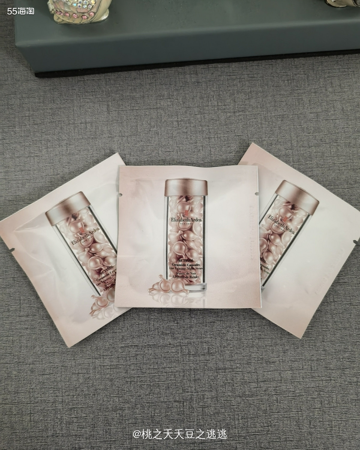 🌵粉胶也是去雅顿专柜买东西时候的的赠品～当时柜姐看了下我的