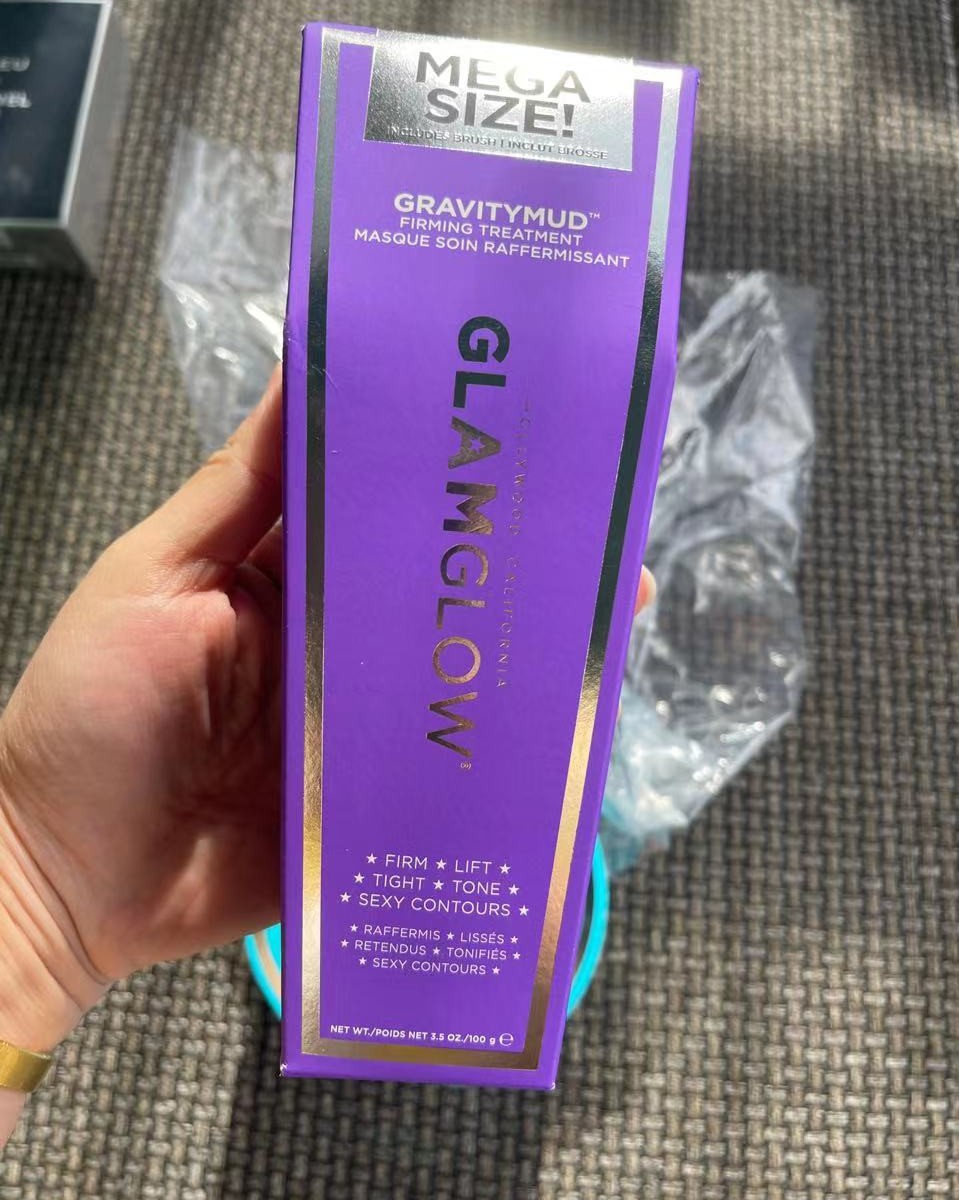 glamglow 面膜蓝罐和紫罐太好用了，我必须介绍一下： 