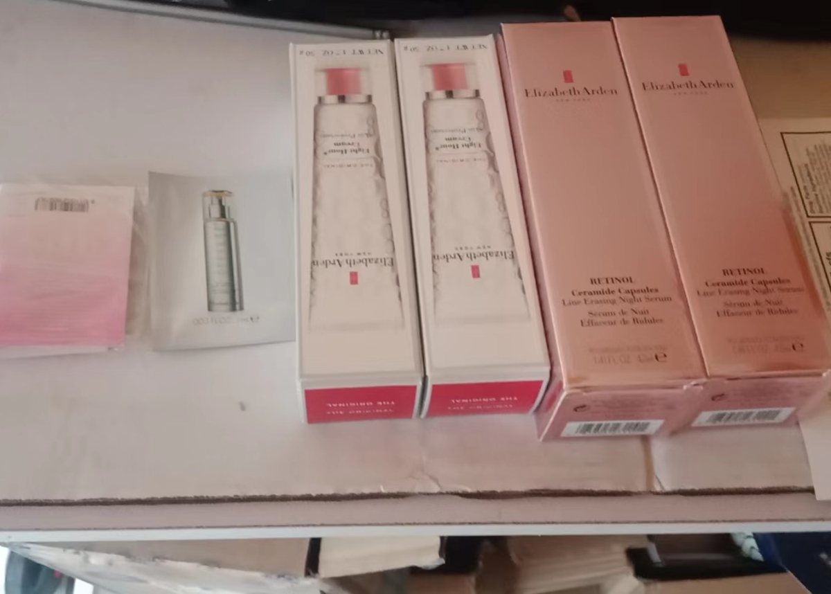 ▪️ 又是婆婆帮我开箱的一单雅顿5折来啦～  〰️这个月的开