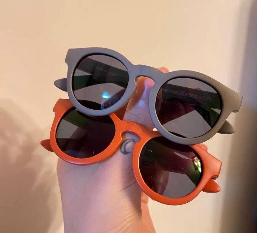 🕶️ 618凑单买了一副美国Realshades宝宝墨镜 