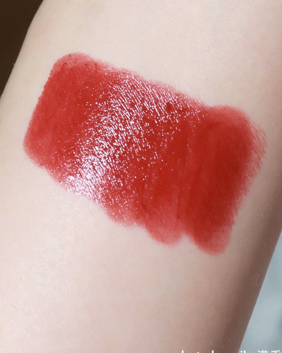 前几天我刚发了ud的牛郎单色眼影，这个口红小样callbac