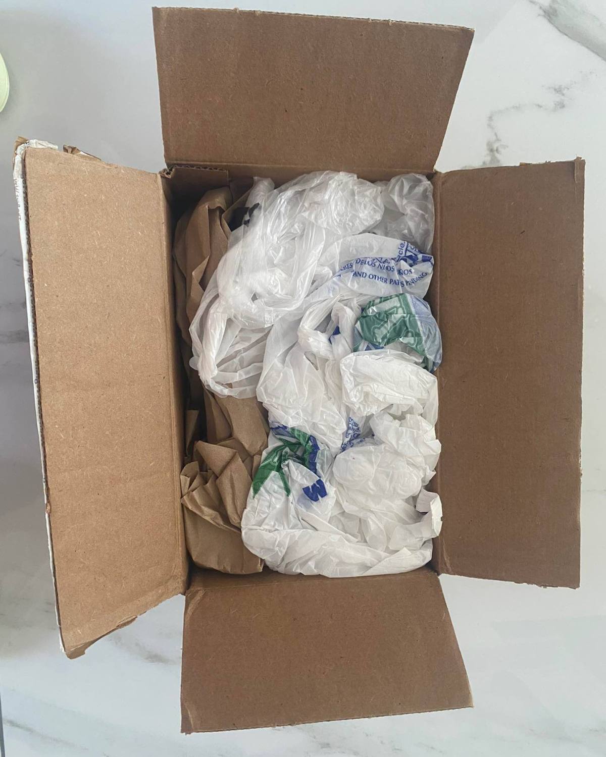 🌈这单丝芙兰也是我在丝芙兰的第一单，兰蔻小白管。先说下包裹