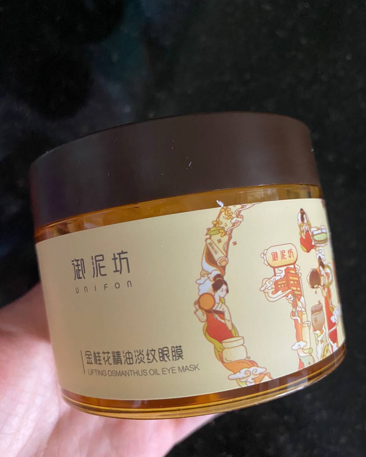 护肤流程中，面膜是必不可少的一步。  有的面膜是免洗，有的面