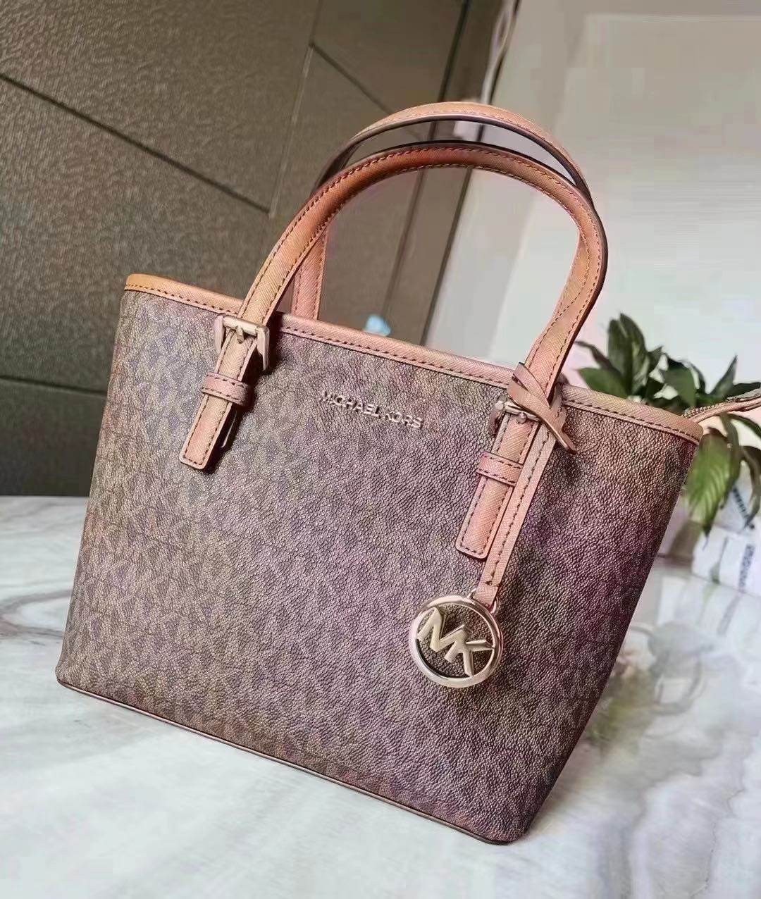超低价💰699包邮 MK新款Jet Set迷你菜篮子▪️ 
