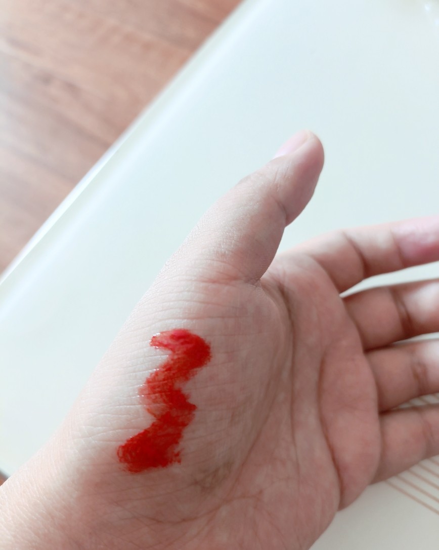 口红💄大家都有很多只吧，总有那么几只是我们的心头爱❤️，兰