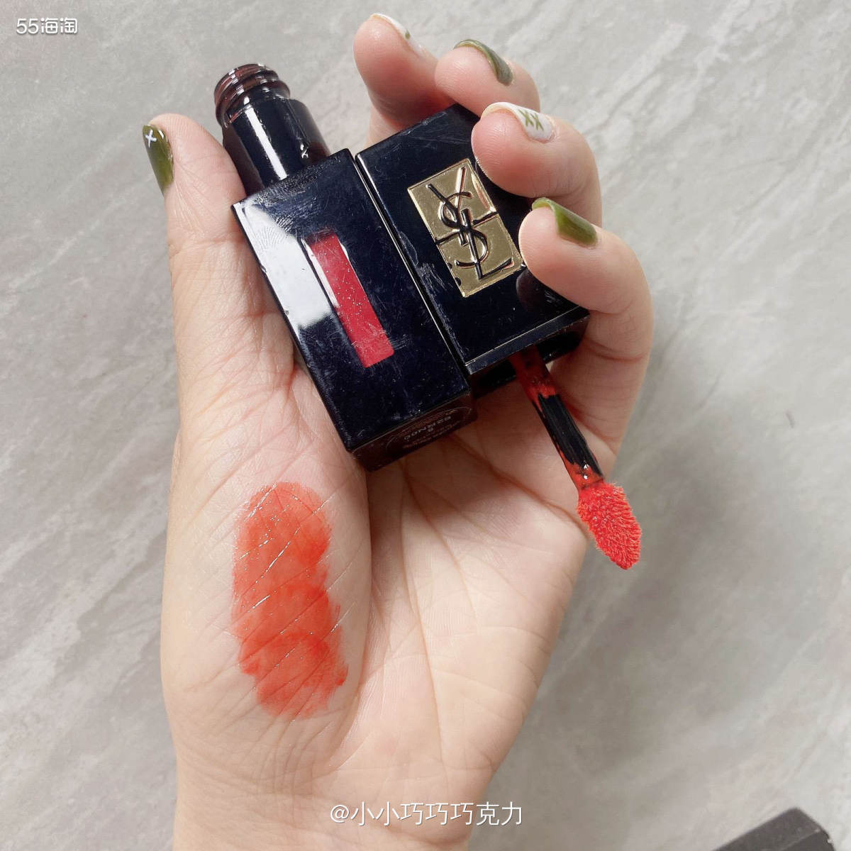 这款金管唇釉买了好久了，好像都停产了吧，我这支可能已经过期了